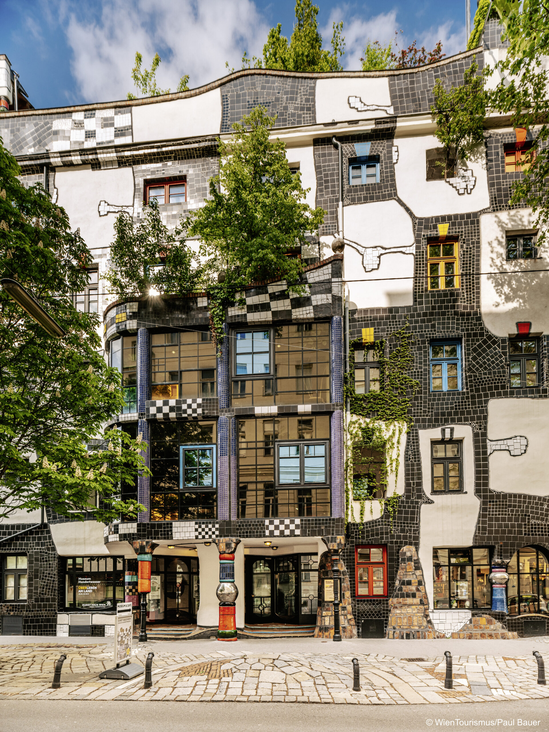 Museum Hundertwasser / Kunst Haus Wien,