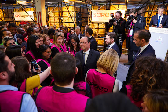 Visite du Président François Hollande dans les entrepôts de SARENZA